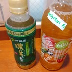 用户对于ファミリーマート 有楽町駅前店的评论图