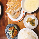 用户对于紅虎餃子房 イオンモール福岡店的评论图