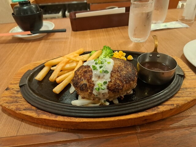 User's recommendation image for ロイヤルホスト 神楽坂店