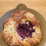 用戶對於Dough的評論圖