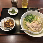 用户对于食彩雲南 過橋米線 四谷三丁目店的评论图