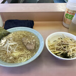 User's review image for ラーメンショップ椿 緑ヶ丘店