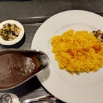 User's review image for 旨さと辛さがここちよい黒カレー 萬栄カレー
