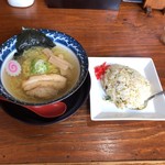 用户对于麺屋　華月的评论图