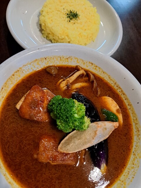 用户对于カレー リーブス的评论高清图