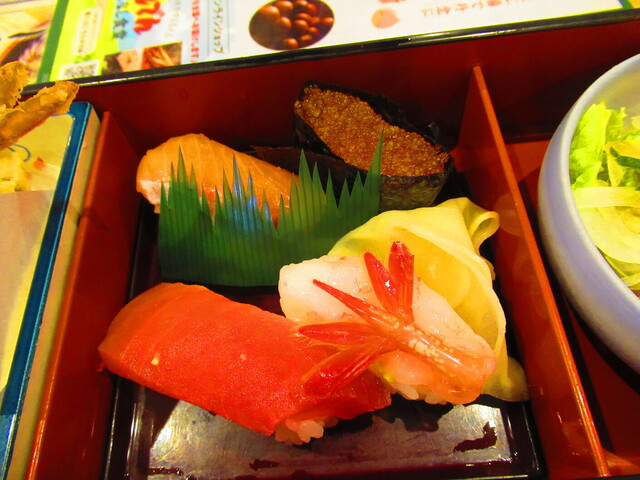 用户对于和食レストランとんでん 厚別店的评论高清图