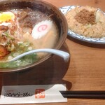 用戶對於河内らーめん　喜神 シークル店的評論圖