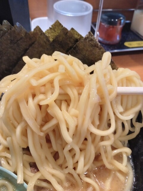 用戶對於横浜家系ラーメン 極豚家的評論高清圖