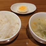 用户对于24時間 餃子酒場 目黒店的评论图