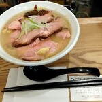 用户对于サッポロ ラーメン ハチ的评论图