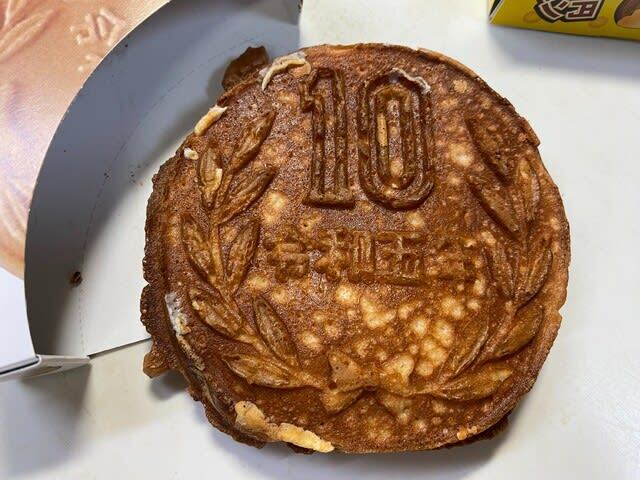 User's review image for HAKATA 10円パン 櫛田神社駅前店