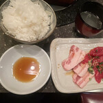 用戶對於焼肉の三是 新宿店的評論圖