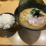 用戶對於横浜家系ラーメン 一蓮家 八戸ノ里店的評論圖