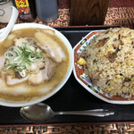 用戶對於こく一番 ラーメン みどりや的評論圖