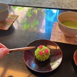 用户对于鶴屋吉信的评论图