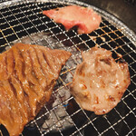 用户对于牛角 梅田阪急東通り店的评论图