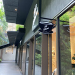 用户对于Cafe Kitsune ShinPuhKan Kyoto的评论图