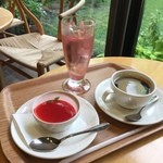 用户对于絵本カフェ ちひろ美術館・東京的评论图
