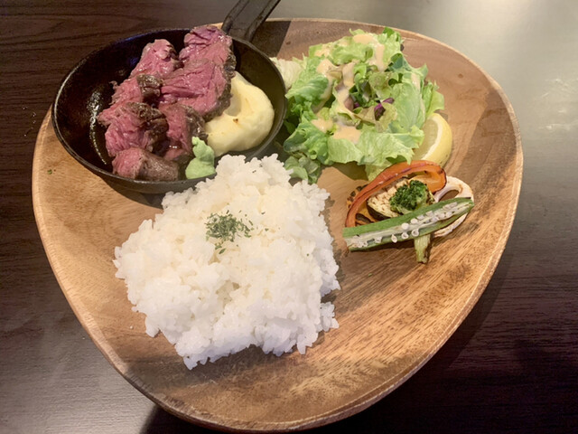 用户对于ニクバルクオン 本店的评论高清图