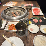 用户对于和牛焼肉ブラックホール 池袋西口店的评论图