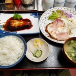 用户对于金四郎食堂的评论图