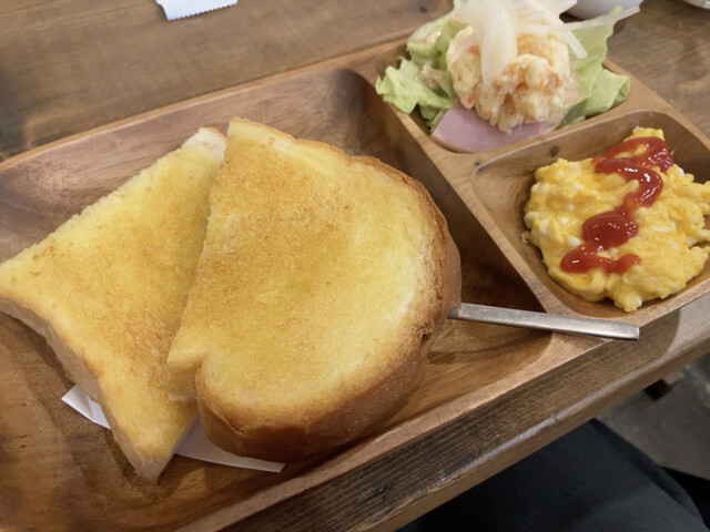 用户对于カフェドレザミ的评论高清图