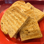用户对于Ya Kun Kaya Toast 霞が関ビル店的评论图