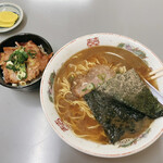 用户对于まるたかラーメン的评论图