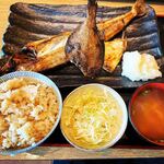 用戶對於一夜干しと海鮮丼 できたて屋 ステラプレイス店的評論圖