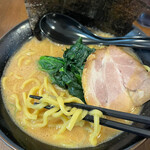 用戶對於横浜家系ラーメン 星家的評論圖