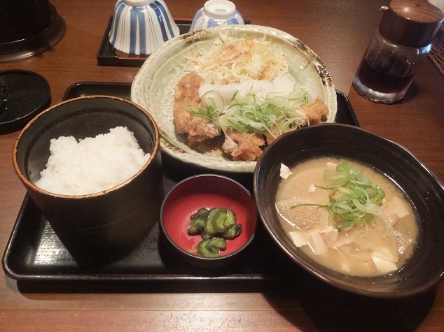 用户对于鶏料理専門店 とりかく 丸の内国際ビル店的评论图