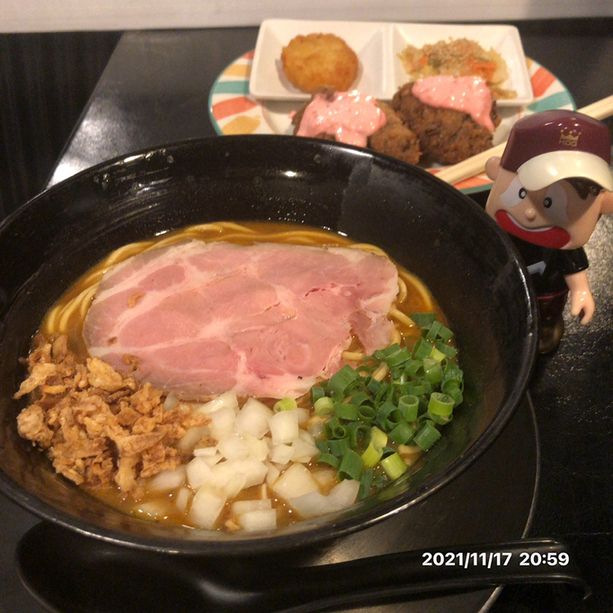 用户对于麺ジャラスK的评论图