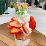User's review image for マルトメ・ザ・ジューサリー パフェテリア 心斎橋パルコ店