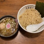 用户对于江戸前煮干中華そば きみはん 総本店的评论图
