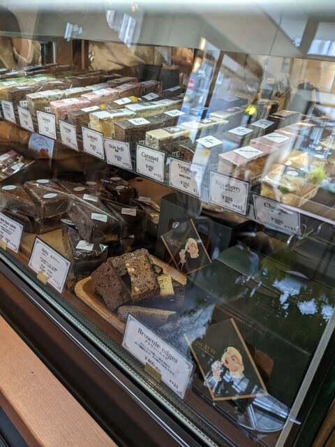 用戶對於East 42st NEW YORK BROWNIE的評論高清圖