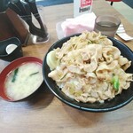 用户对于伝説のすた丼屋 蒲田店的评论图