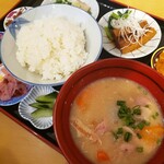 用戶對於とろ〜り豚汁めし 八百食堂的評論圖