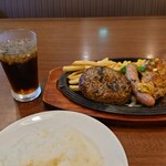 User's review image for ロイヤルホスト 音羽店