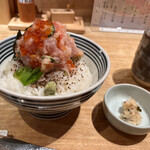 用戶對於日本橋海鮮丼 つじ半 ミッドタウン店的評論圖
