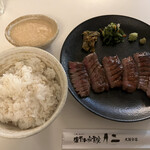 用戶對於牛タン炭火焼仁 大阪分店的評論圖