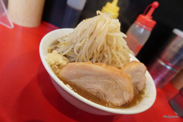 User's recommendation image for ラーメン鷹の目 北千住店