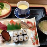 用户对于やま六鮨的评论图