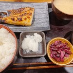 用户对于しんぱち食堂 大門店的评论图