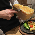 User's review image for CHEESE CHEESE ＆ Meat. COMTE