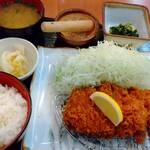 用戶對於とんかつ伊勢  新宿野村ビル店的評論圖