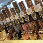 用户对于TSUTAYA BOOKSTORE SHARE LOUNGE MARUNOUCHI的评论图