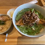 用户对于イカヅチうどん的评论图