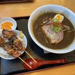 用戶對於小舟的評論圖