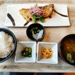 用戶對於tomoru茶屋的評論圖