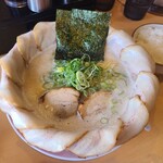 User's review image for 泡系しおとんこつラーメン べらしお 総本店